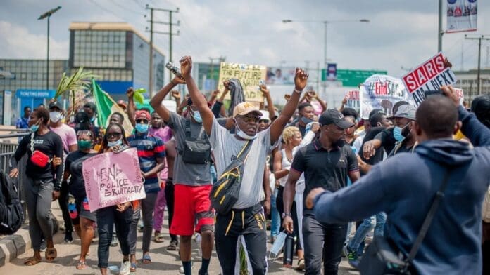 Nigerians during the #EndSARS protest in 2020. Photo credit: X/@thecableindex.