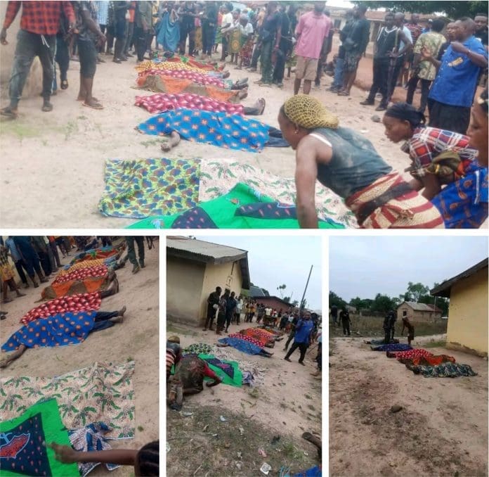 Edikwu-Ankpali women, weeping and watching the dead bodies of their children killed by Fulani terrorists. Credit: Ankpali Community Archive.